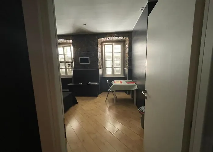 Nove Τεργέστη